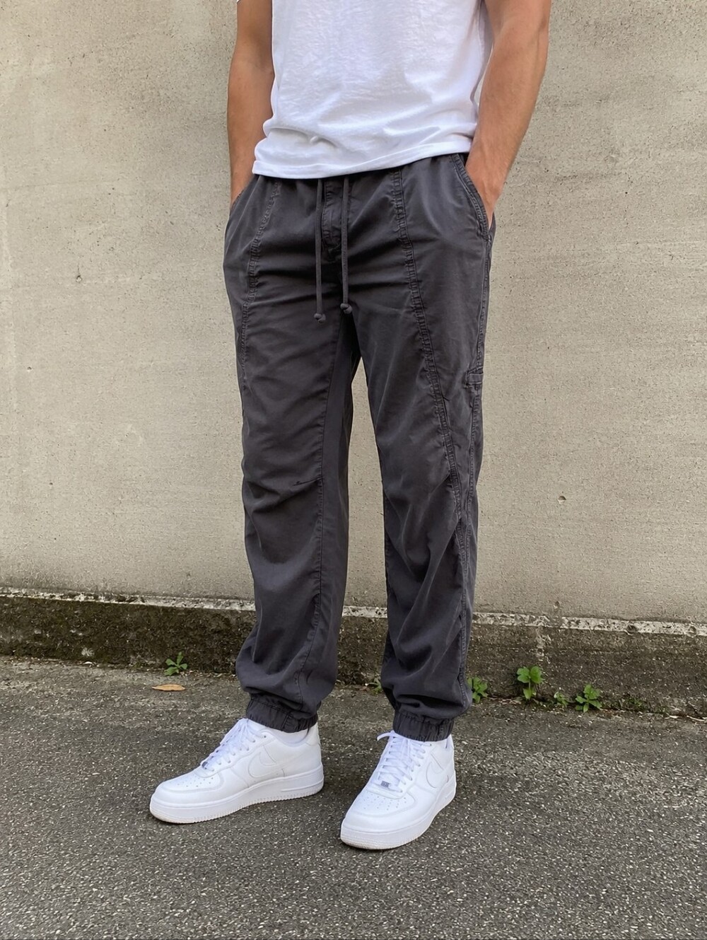 Kith Utility Cargo Jogger Pants Mens M Gray Drawstring Elastic Waist Streetwear
